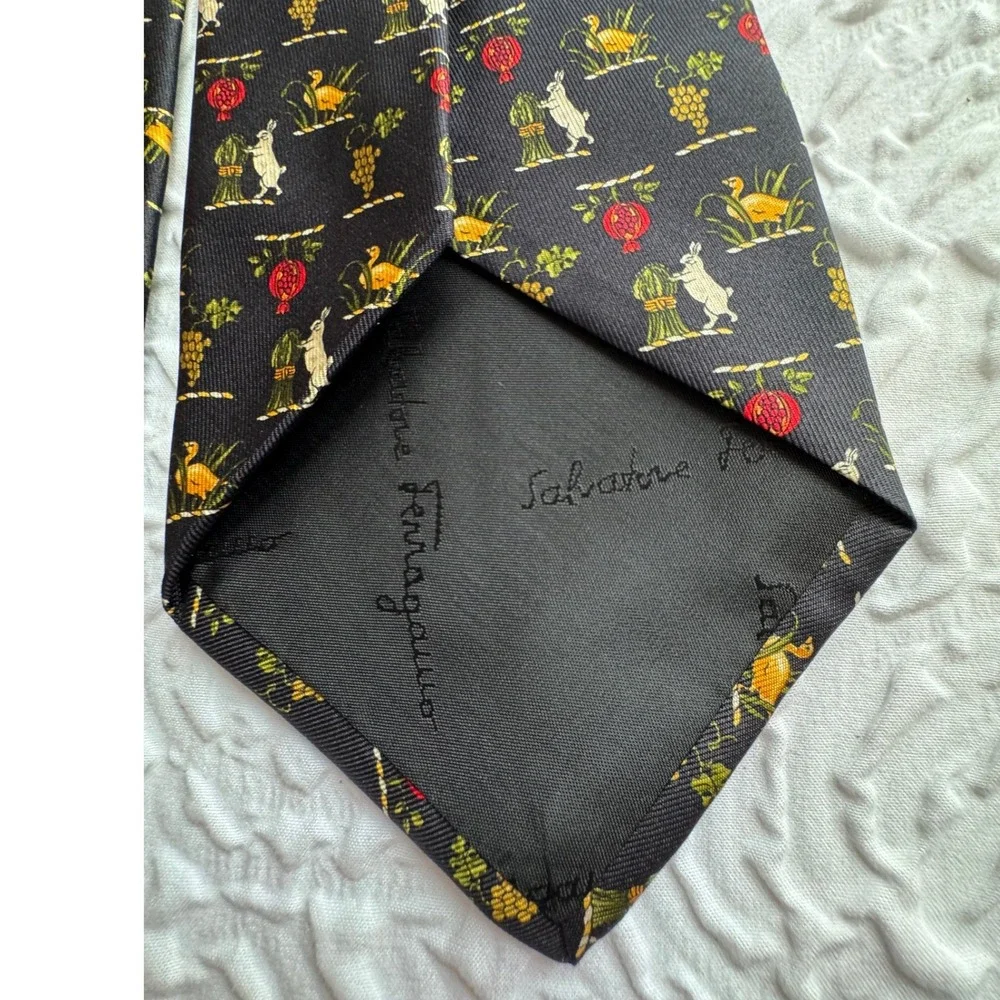 Salvatore Ferragamo Silk Tie Bunny and Duck Black‎